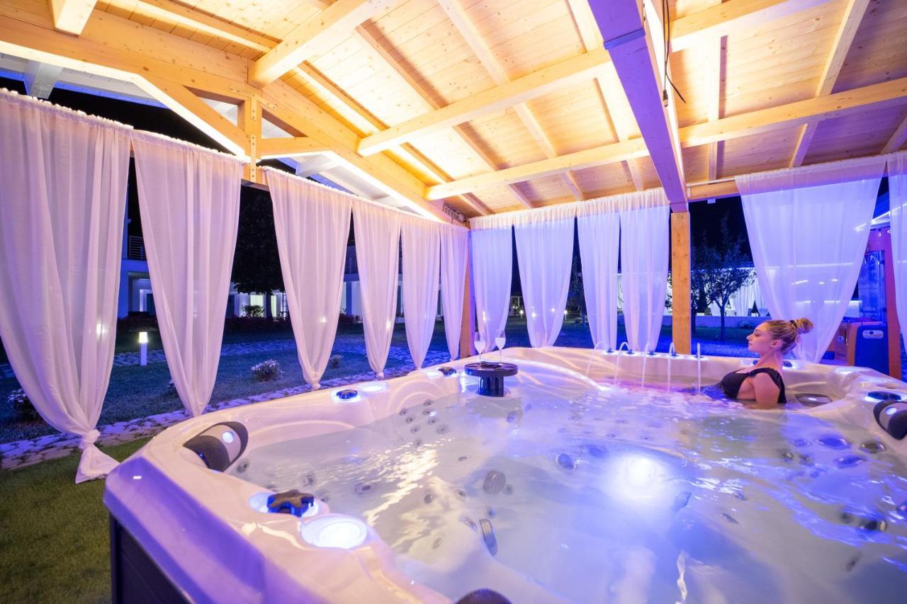 HOTEL ICONIC WELLNESS RESORT SPA AREZZO 3 Italia da 132